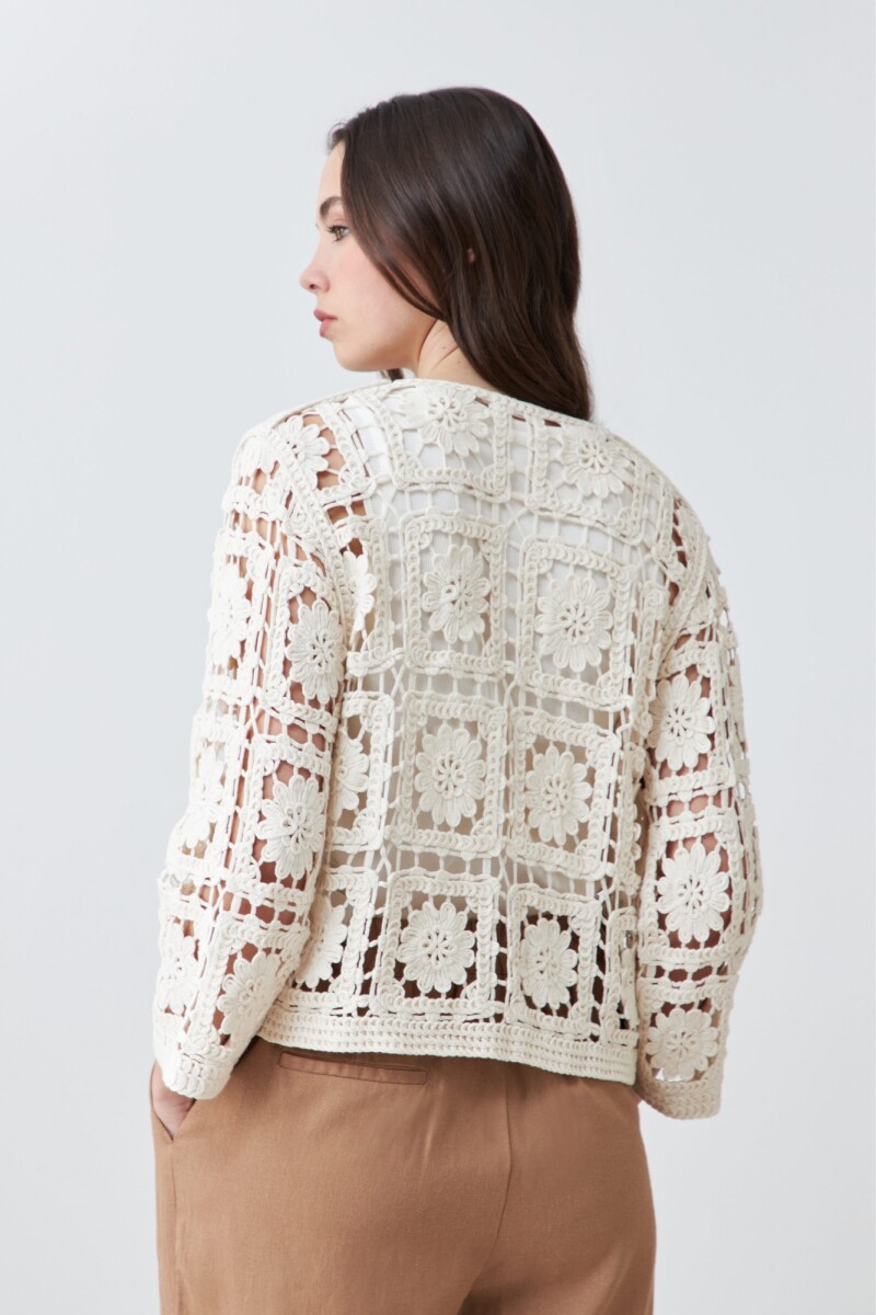 Chaqueta tejida crochet crudo