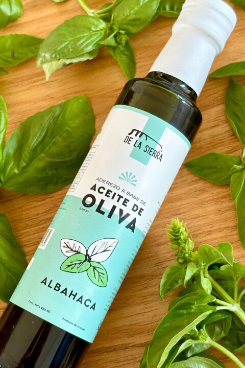 Aceite de Oliva - Albahaca 250 ml. Aceite de Oliva - Albahaca 250 ml.