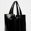 Shopper The Braided en cuero charol arrugado Negro