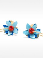 Aros Con Flores Y Cuentas multicolor