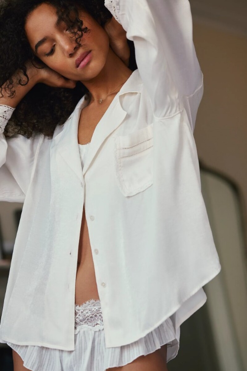 MIDNIGHT MUSE SLEEP SHIRT Marfil