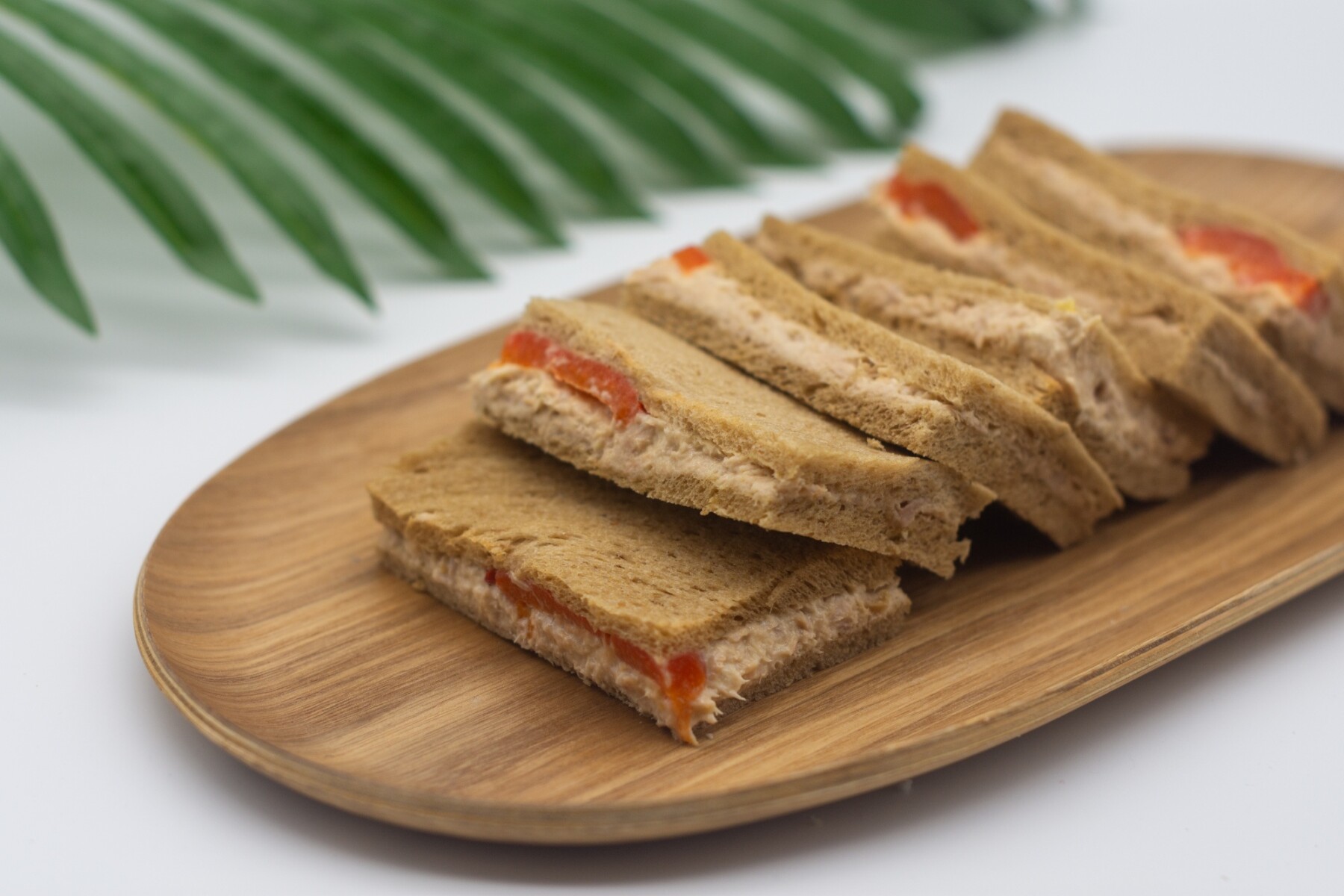 6 Sándwiches de Atún en Pan Negro de Copetín - 000 