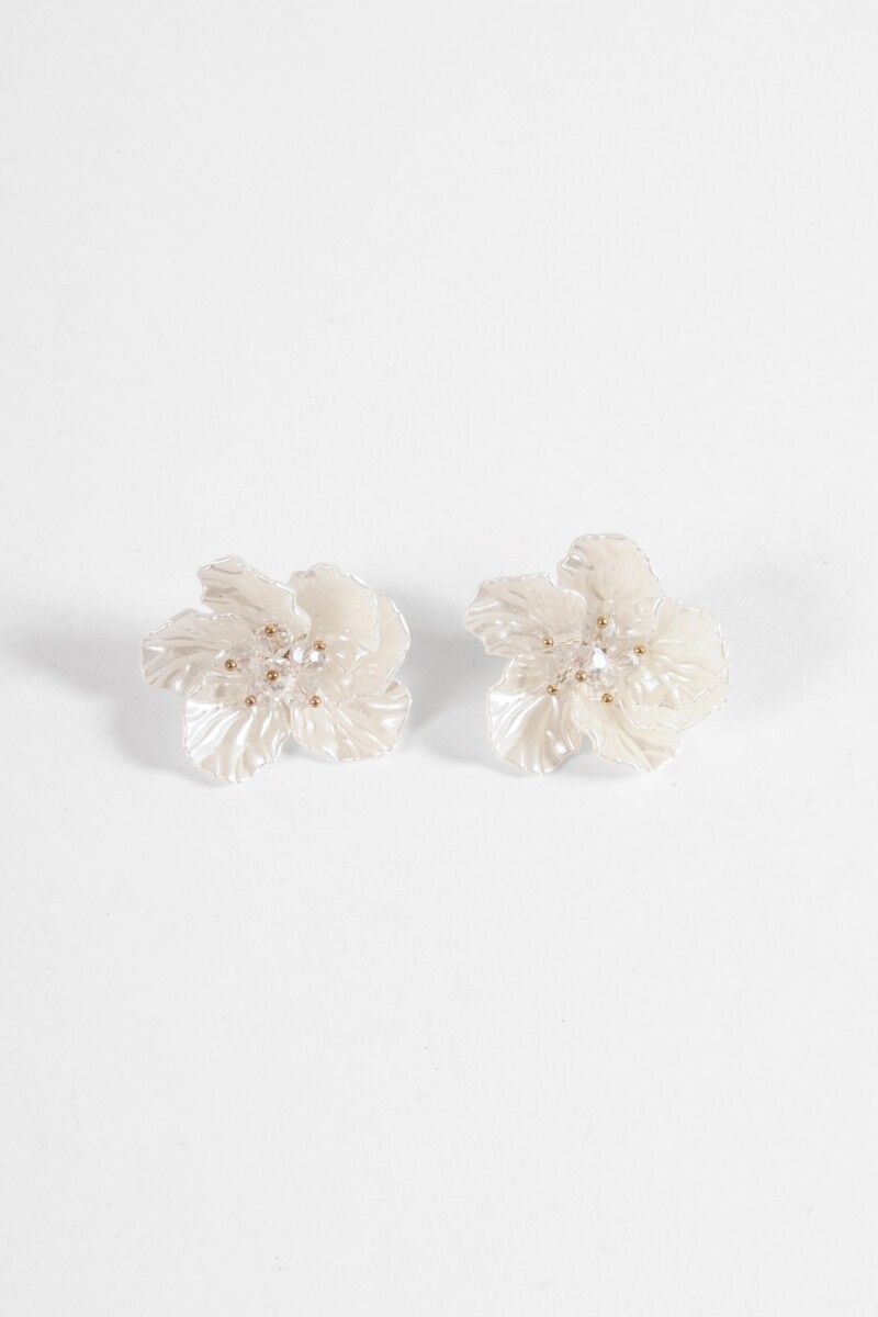 Caravanas flor con mostacillas plateado