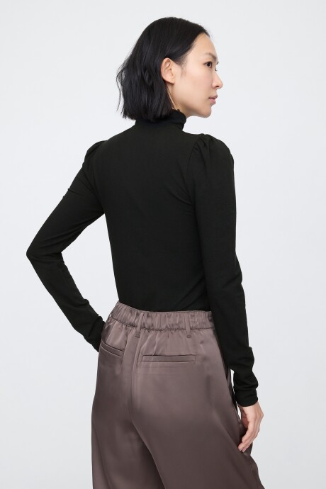 Remera Polera Puff Mujer True Black V2