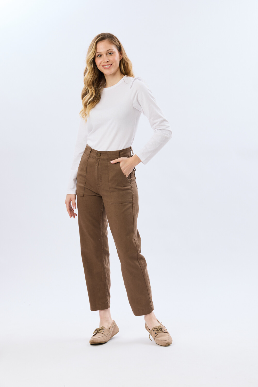 PANTALÓN DE GABARDINA Marron