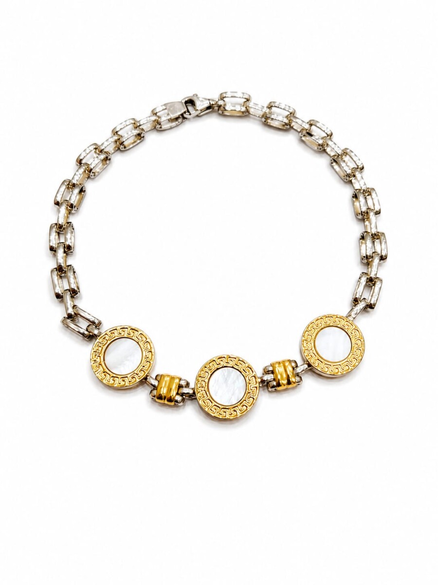 Pulsera con tres medallas de Nacar 