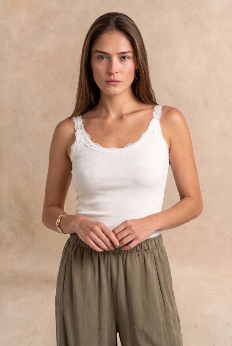 Musculosa Con Encaje - Off White 