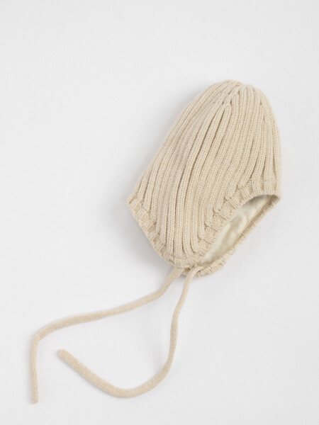 Gorro bonete de punto Beige