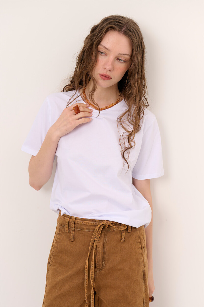 REMERA CLASSIC BLANCO