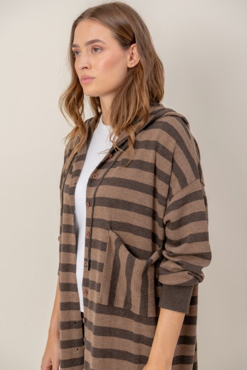 Cárdigan largo con capucha Cárdigan largo con capucha