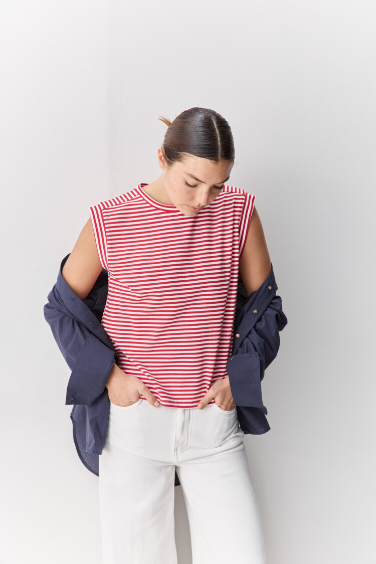REMERA ALBIZI Blanco/Rojo