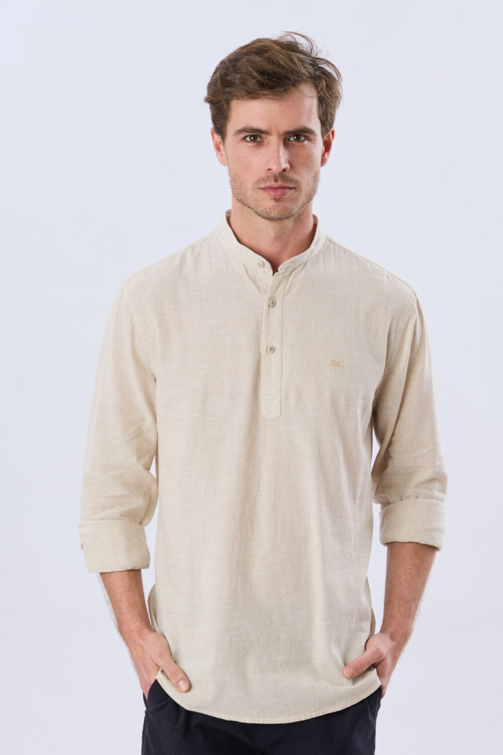 CAMISA LISA DE LINO CUELLO MAO Arena
