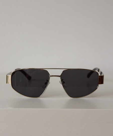 METAL TRIANGLE SUNNIES SILVER/BLACK