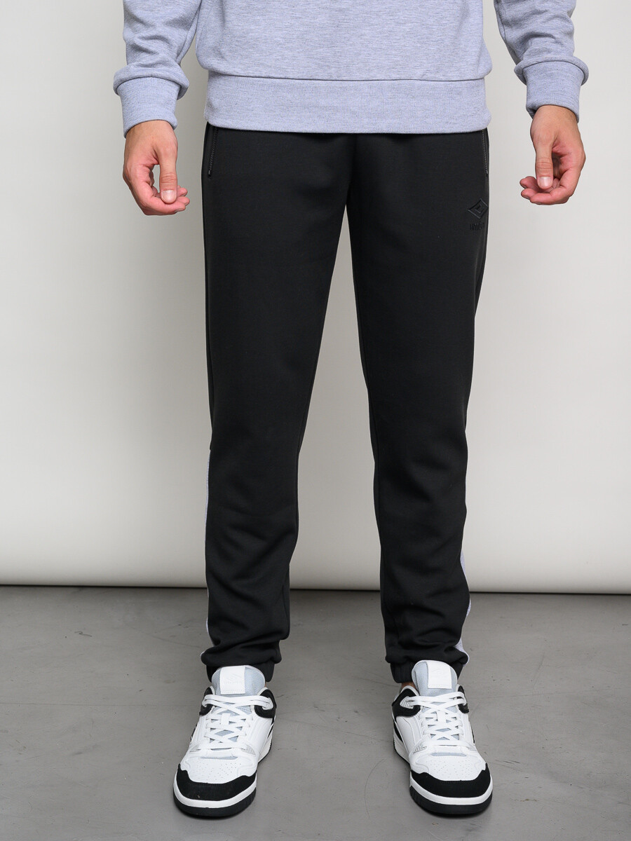 PANTALÓN JUT Umbro Hombre - 025 