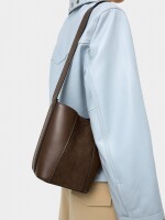 Bolso Bombonera Contraste De Texturas marron