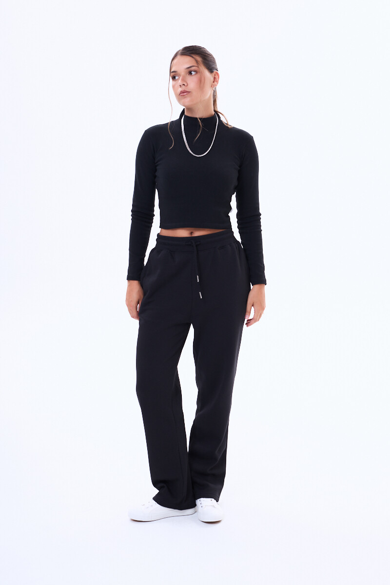 Remera Solsticio Negro