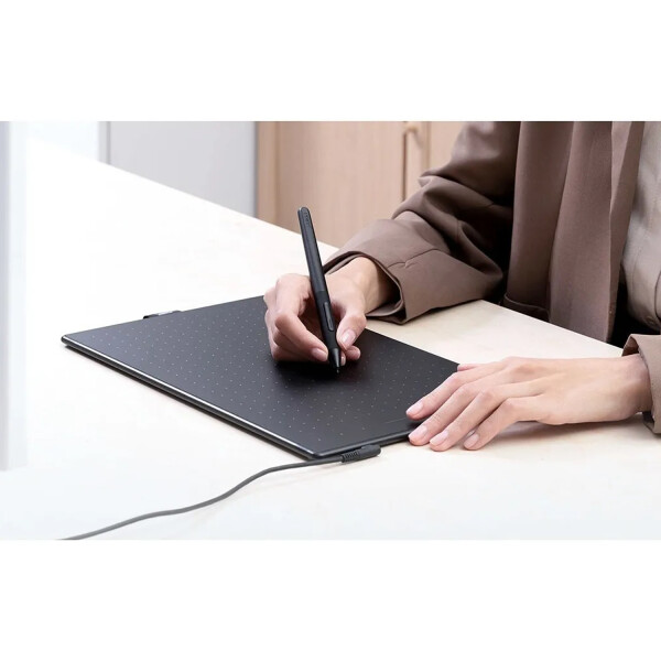 Tableta Digitalizadora Hoion Rtp-700 Usb-c Lápiz TABLETA DIGITALIZADORA HUION RTP-700 BLA