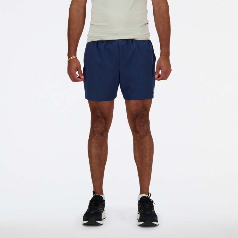 Short New Balance de Hombre -Sport Essentials 5"- MS41227NNY BLUE