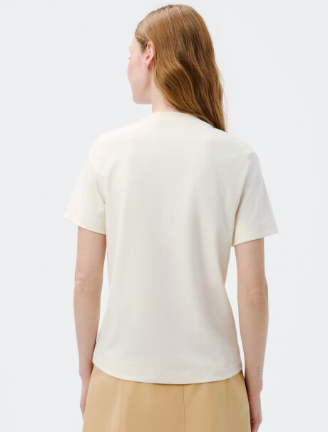 BLUSA DE MANAGA CORTA EN VISCOSA BEIGE