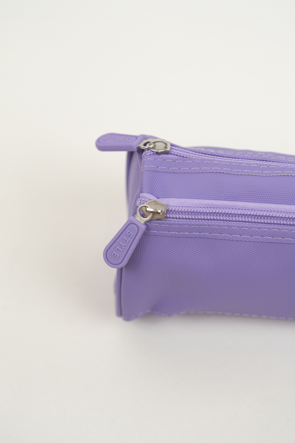 Cartuchera Carolina Violeta