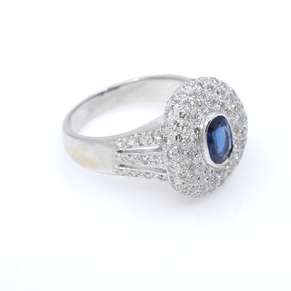 Anillo oro 18k blanco, brillantes y zafiro Anillo oro 18k blanco, brillantes y zafiro