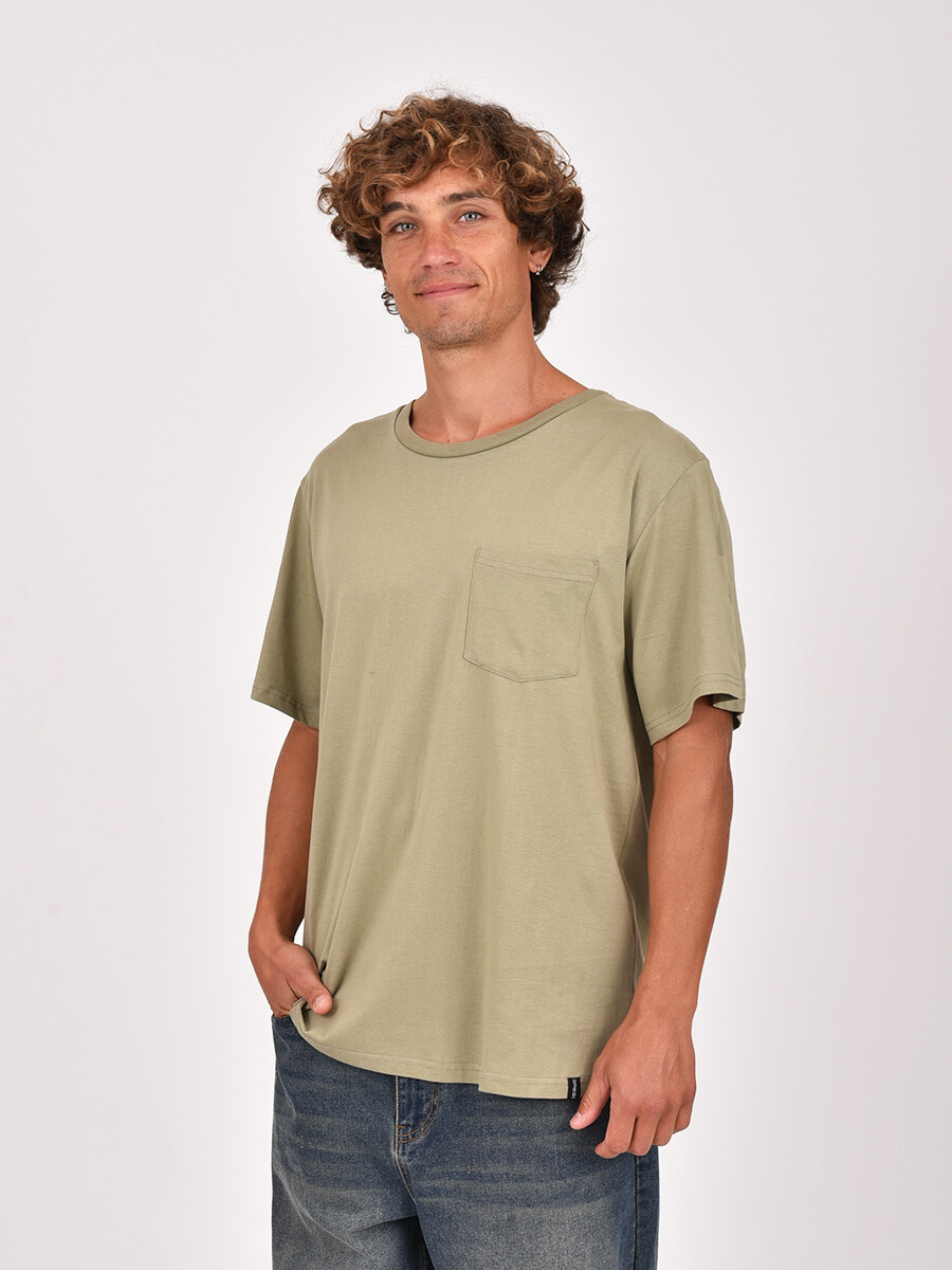 REMERA KAEL - VERDE MILI 