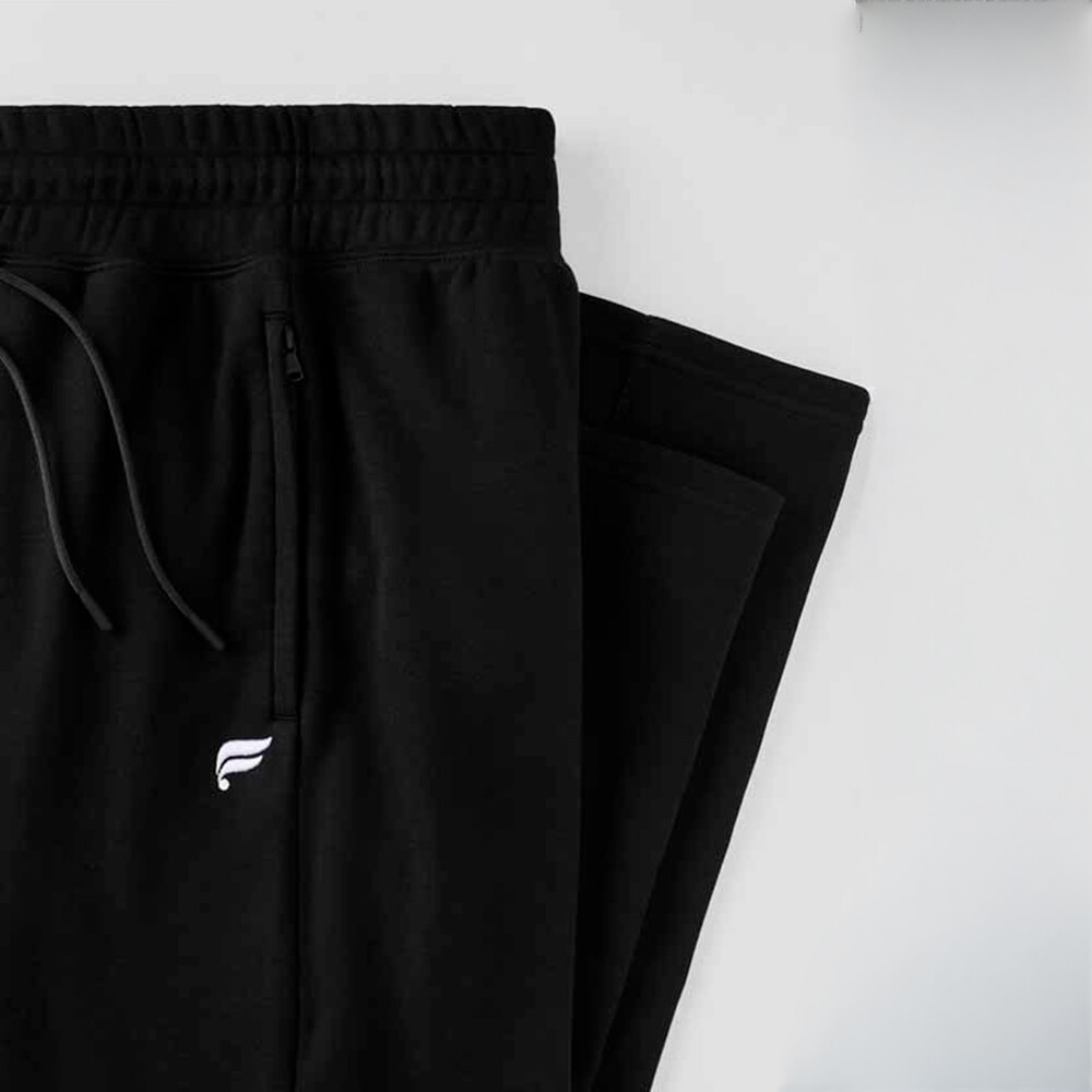 Pantalón The Go-To Straight Leg Pant Hombre Black