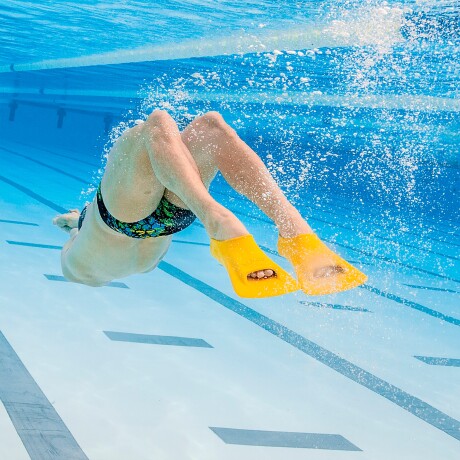Patas de Rana Finis Zoomers Gold 2 Talle C AMARILLO