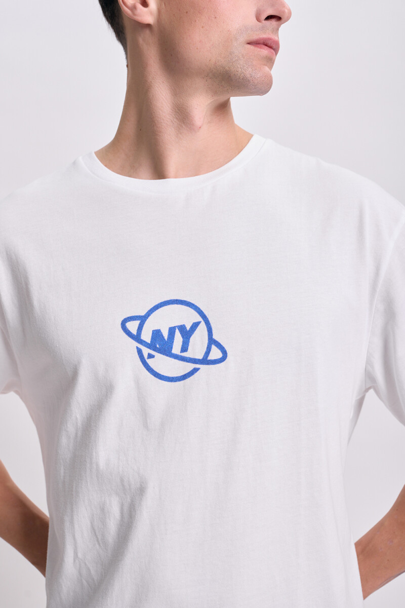 Remera oversize Planeta Blanco