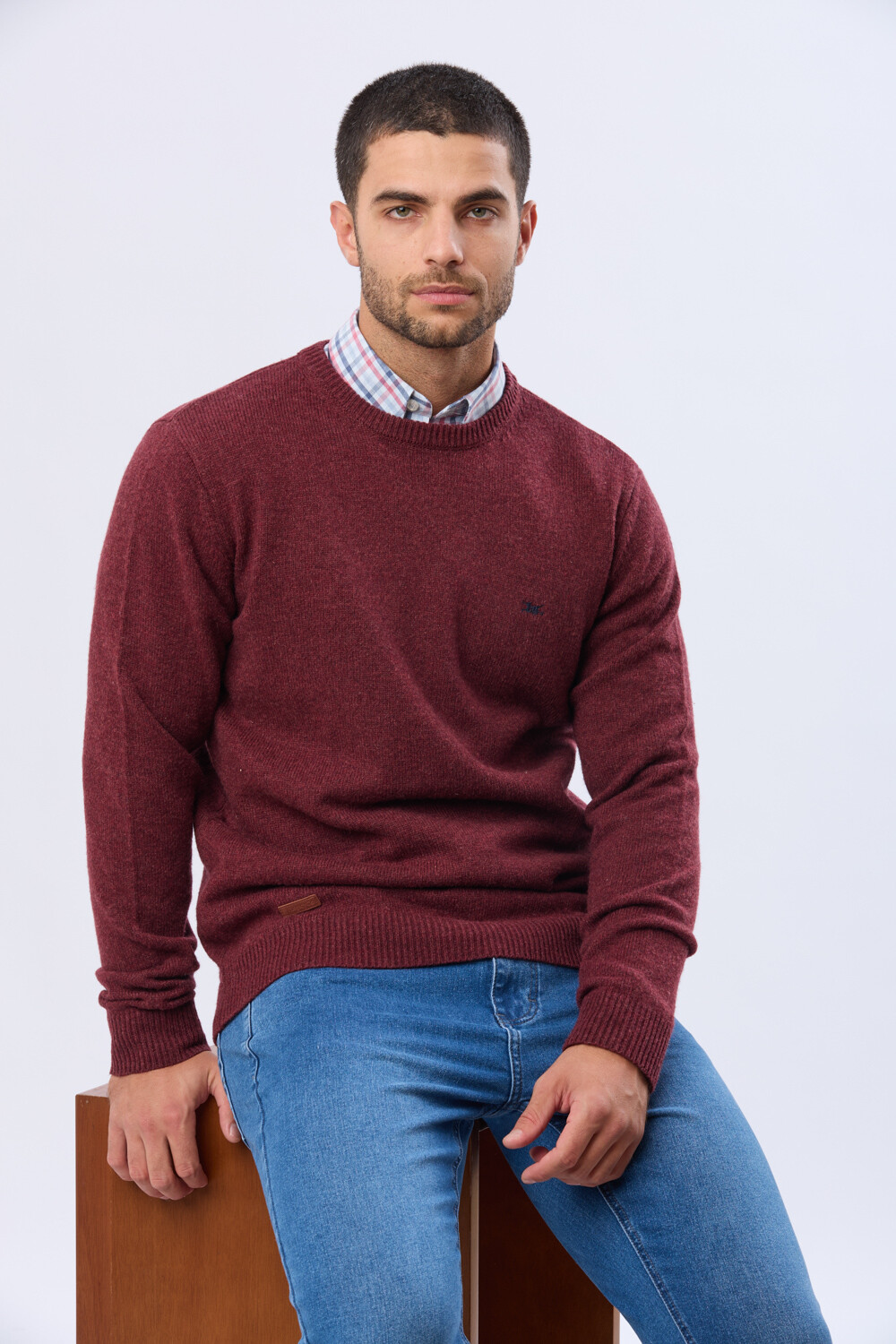 BUZO DE LANA Bordo oscuro