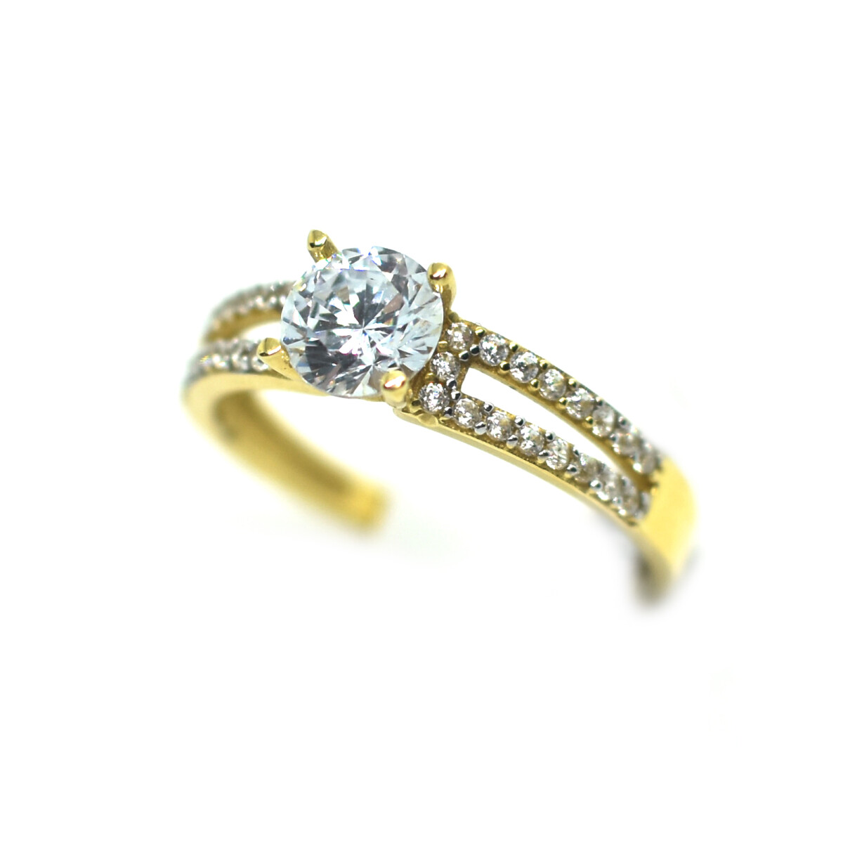 Anillo en Oro 18 Kilates con Zirconias 