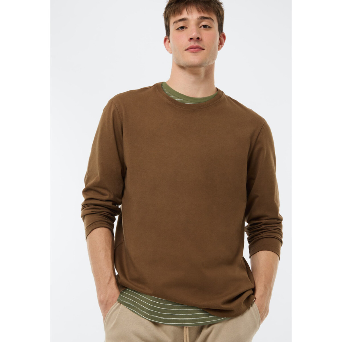 CAMISETA ML MASC - MARROM ESCURO 