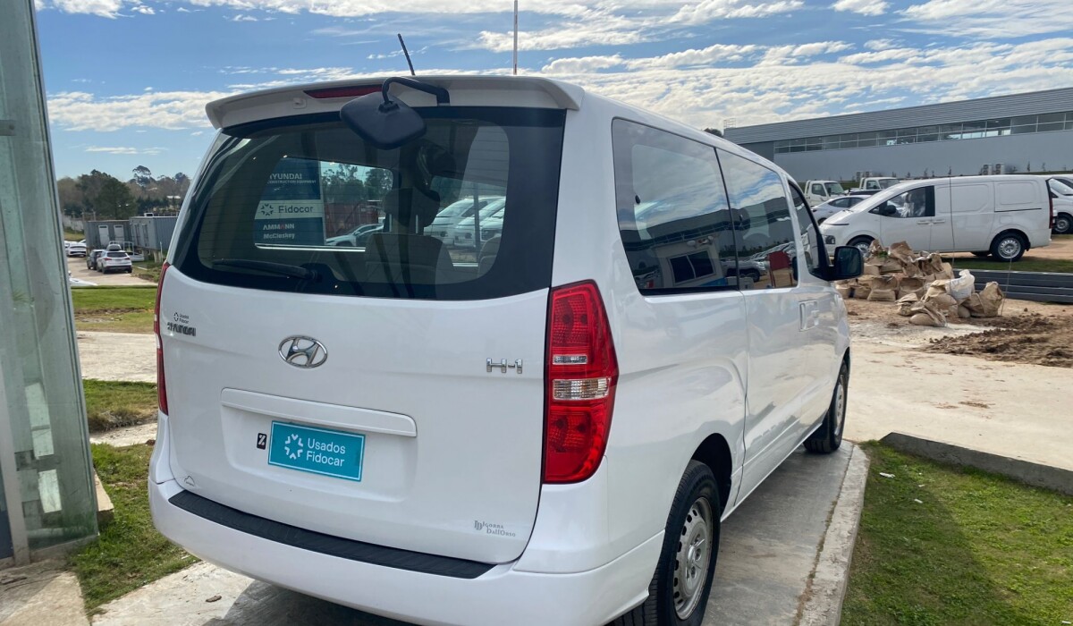 Hyundai H1 9pax Diesel 2018 Hyundai H1 9pax Diesel 2018