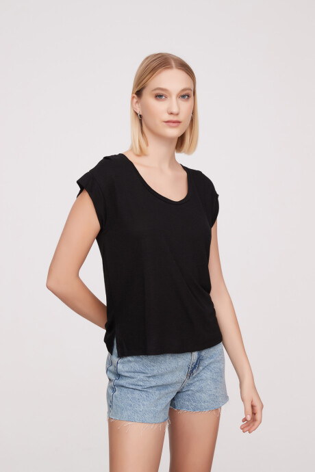 Remera Ailana Negro