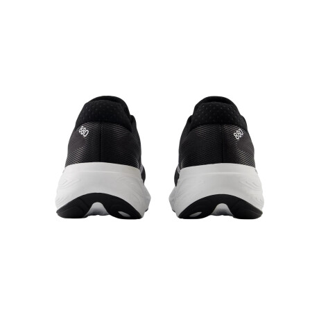 Championes New Balance M880 Black & White