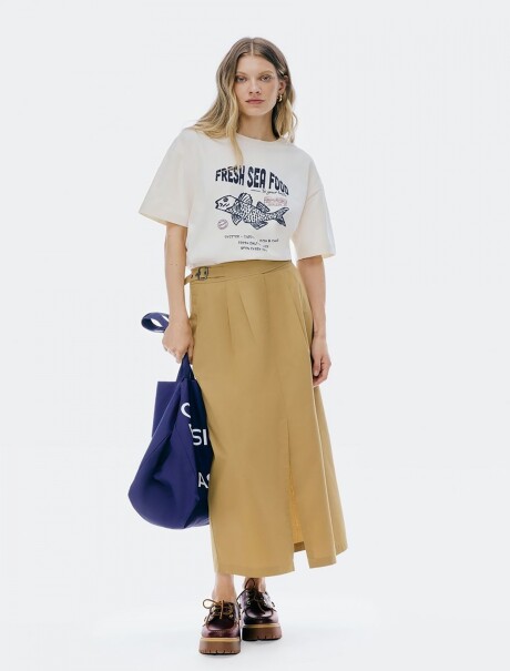 CAMISETA CON ESTAMPA MODELO OVERSIZE BEIGE