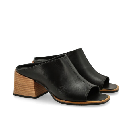 SANDALIAS VENET - CUERO IONE NEGRO