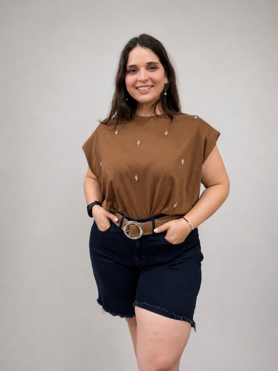 Remera hombreras - Chocolate 