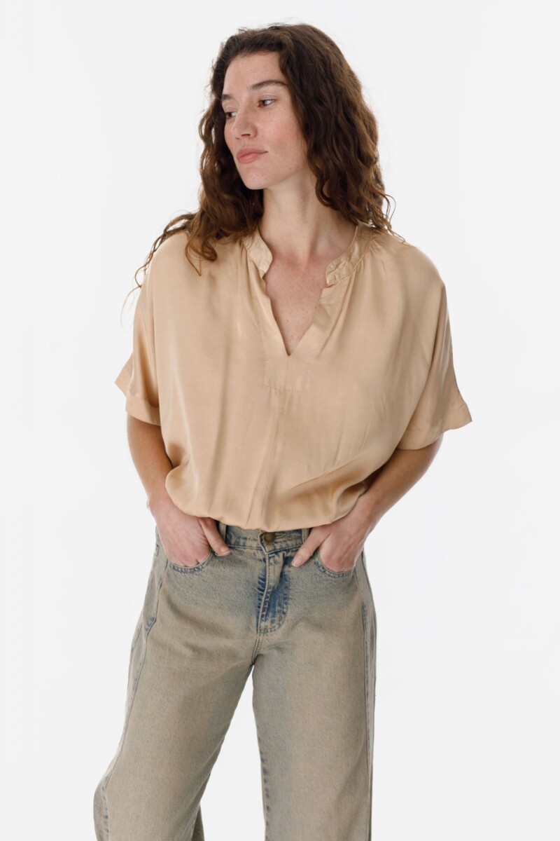 Blusa Magda Camel