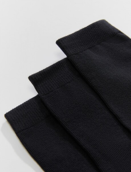 KIT C/3 PARES DE MEDIAS UNISSEX CAÑO MEDIO NEGRO