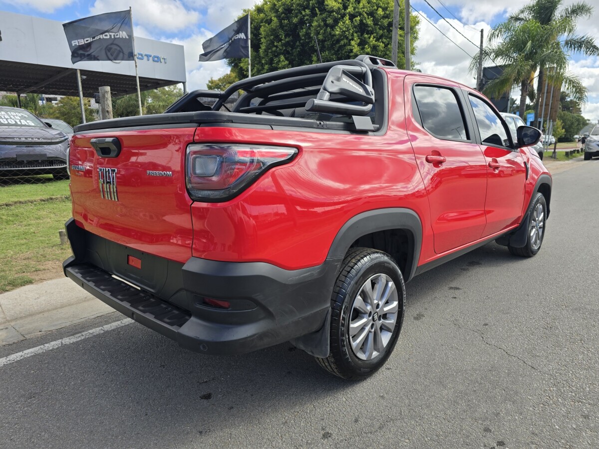 Fiat Strada Freedom 2025 EXCELENTE ESTADO |Permuta/ Financia Fiat Strada Freedom 2025 EXCELENTE ESTADO |Permuta/ Financia