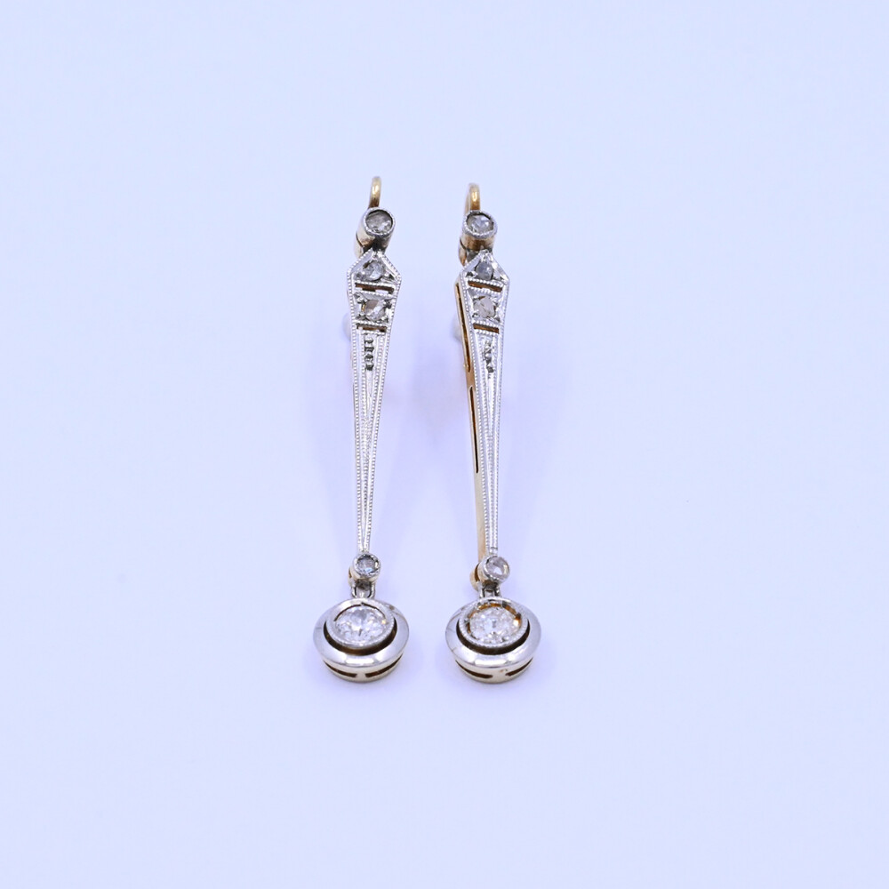 Caravanas oro 18k antiguas con brillantes y diamantes. Caravanas oro 18k antiguas con brillantes y diamantes.