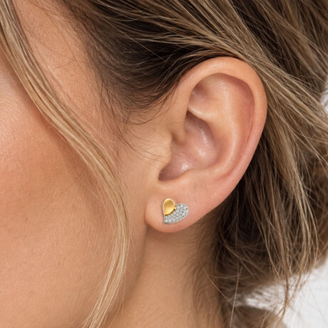 Caravanas Naia de Oro Amarillo 18k con Circonias en forma de Corazón Caravanas Naia de Oro Amarillo 18k con Circonias en forma de Corazón