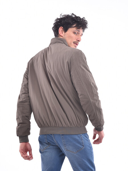 CAMPERA BOMBER RODRIGO VERDE MILI