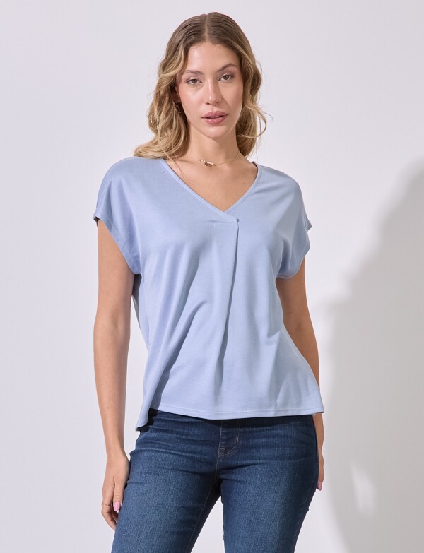 Blusa Esc V CELESTE