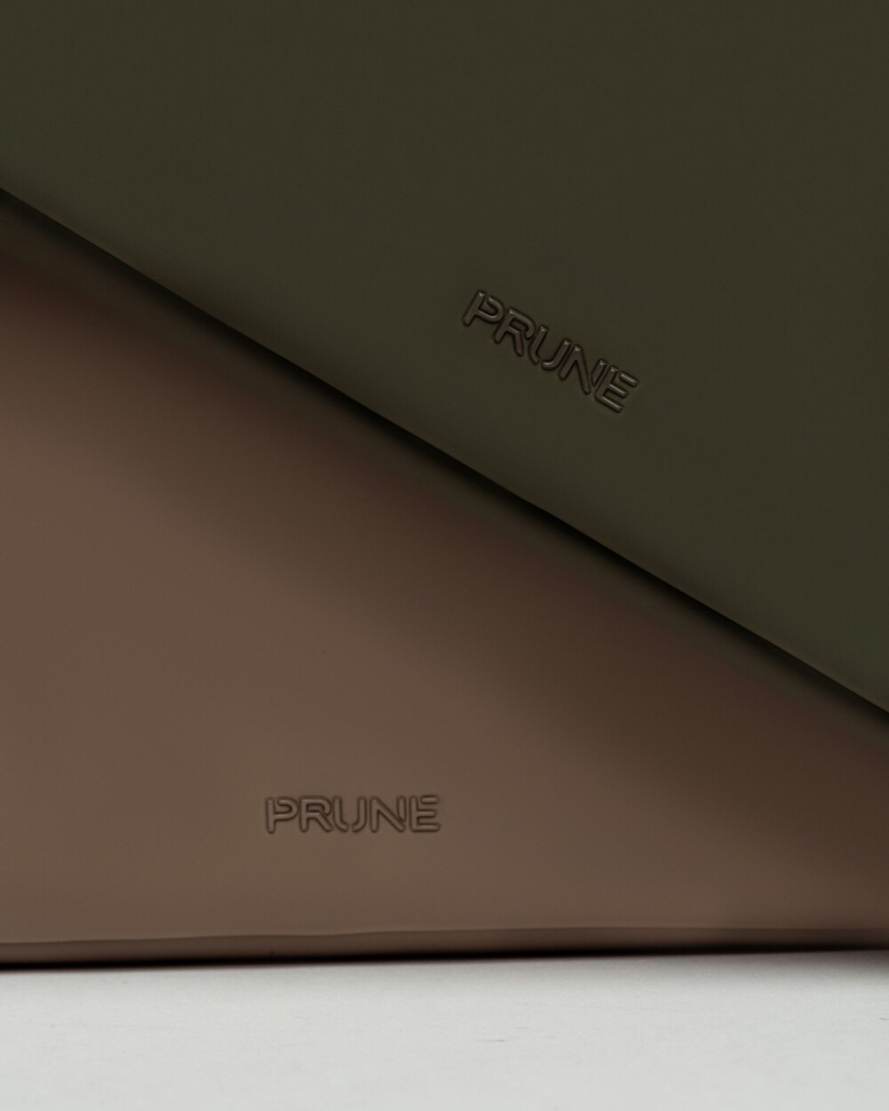 Portalaptop Bubble En Efecto Cuero Rubber Verde