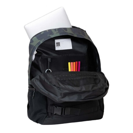 Mochila Maui and Sons No Class - Camuflada Mochila Maui and Sons No Class - Camuflada