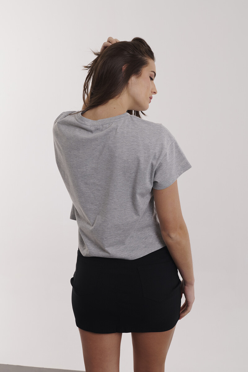 REMERA GUILLERMINA GRIS