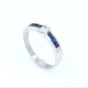 Anillo en oro 18k blanco , brillante y zafiros Anillo en oro 18k blanco , brillante y zafiros