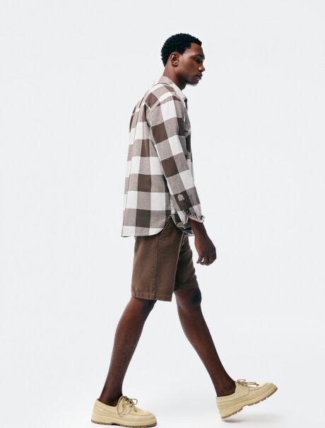 CAMISA MANGA LARGA DE RAYAS MARRÓN